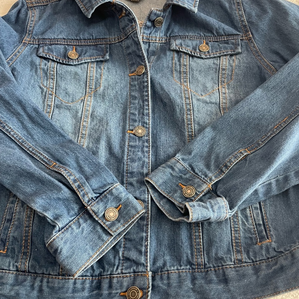 Como vintage used jean jacket girls medium
